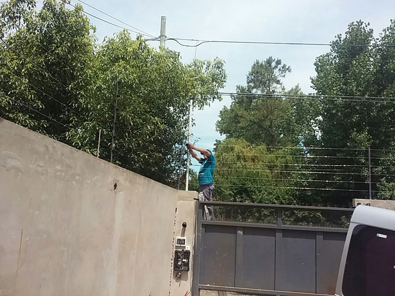 Instalación de cerco eléctrico E17