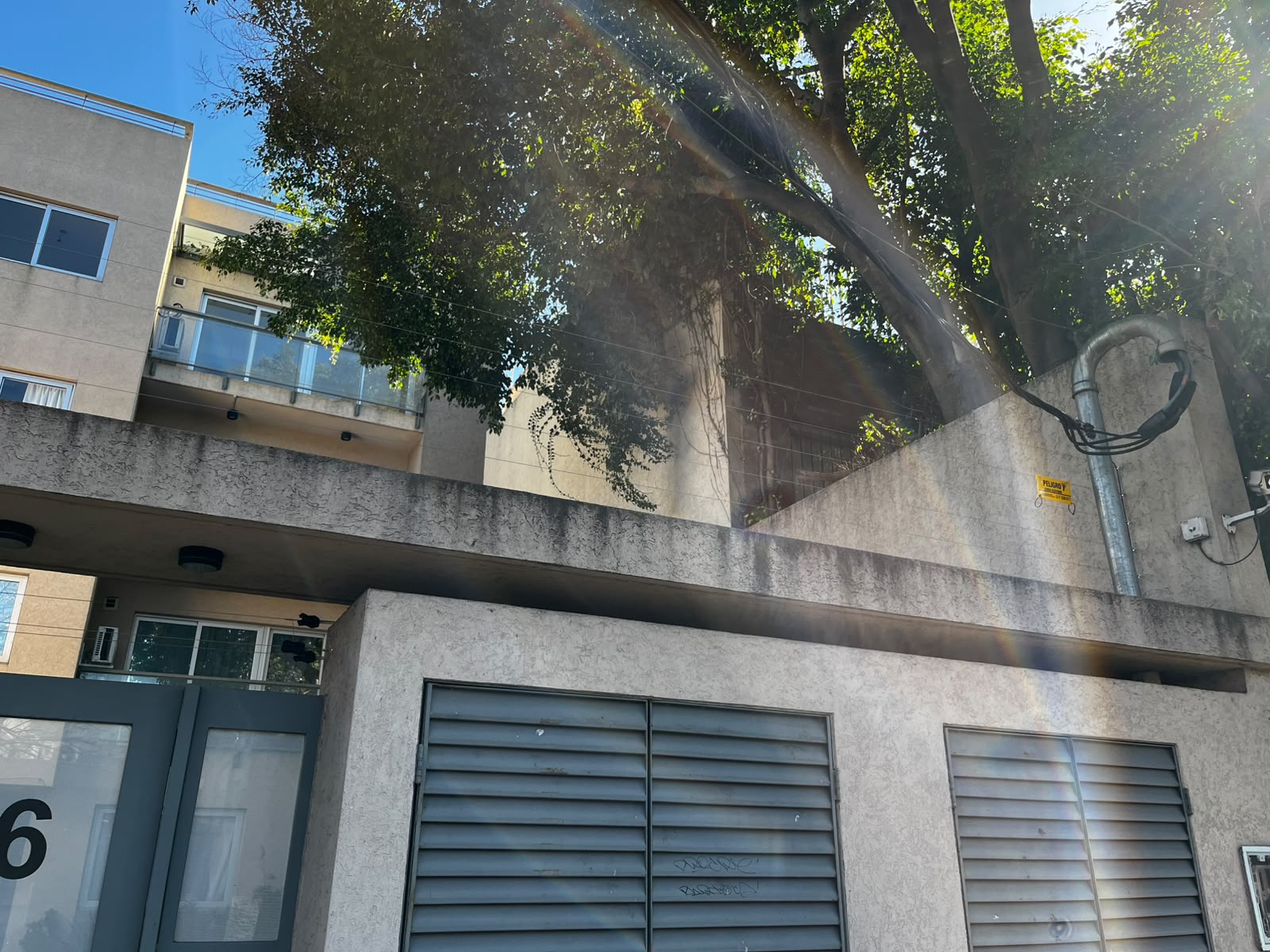 Instalación de cerco eléctrico E17